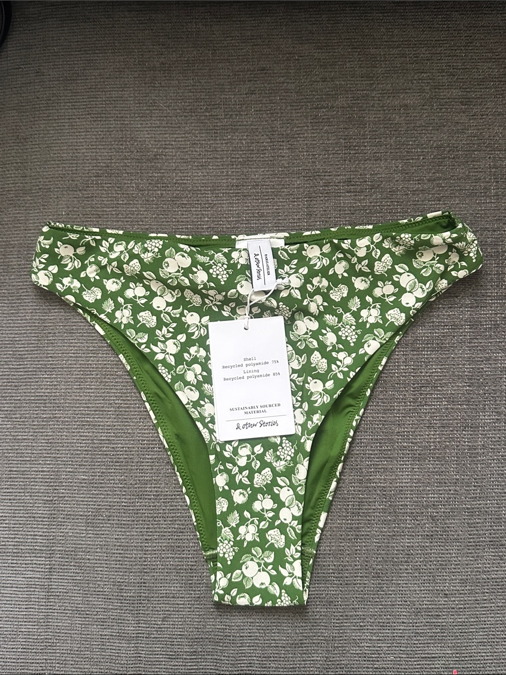 París Atelier & Other Stories Green Fruit-Print Bikini Bottom